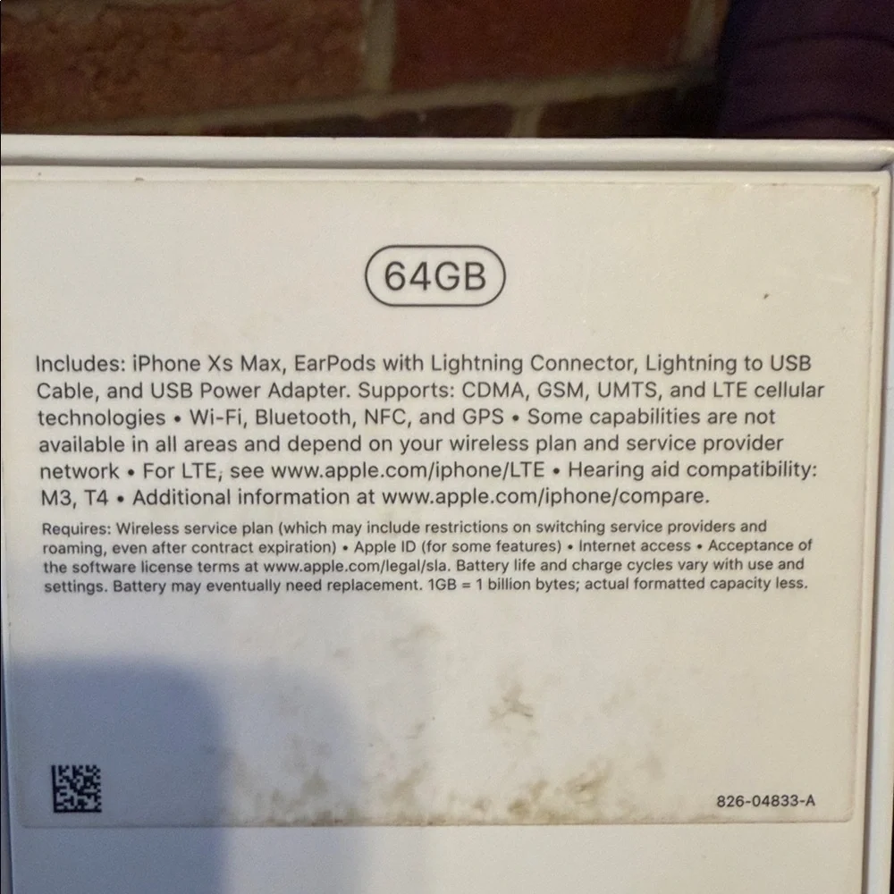 Apple iPhone Box with Headphones, charging cable, and block - White